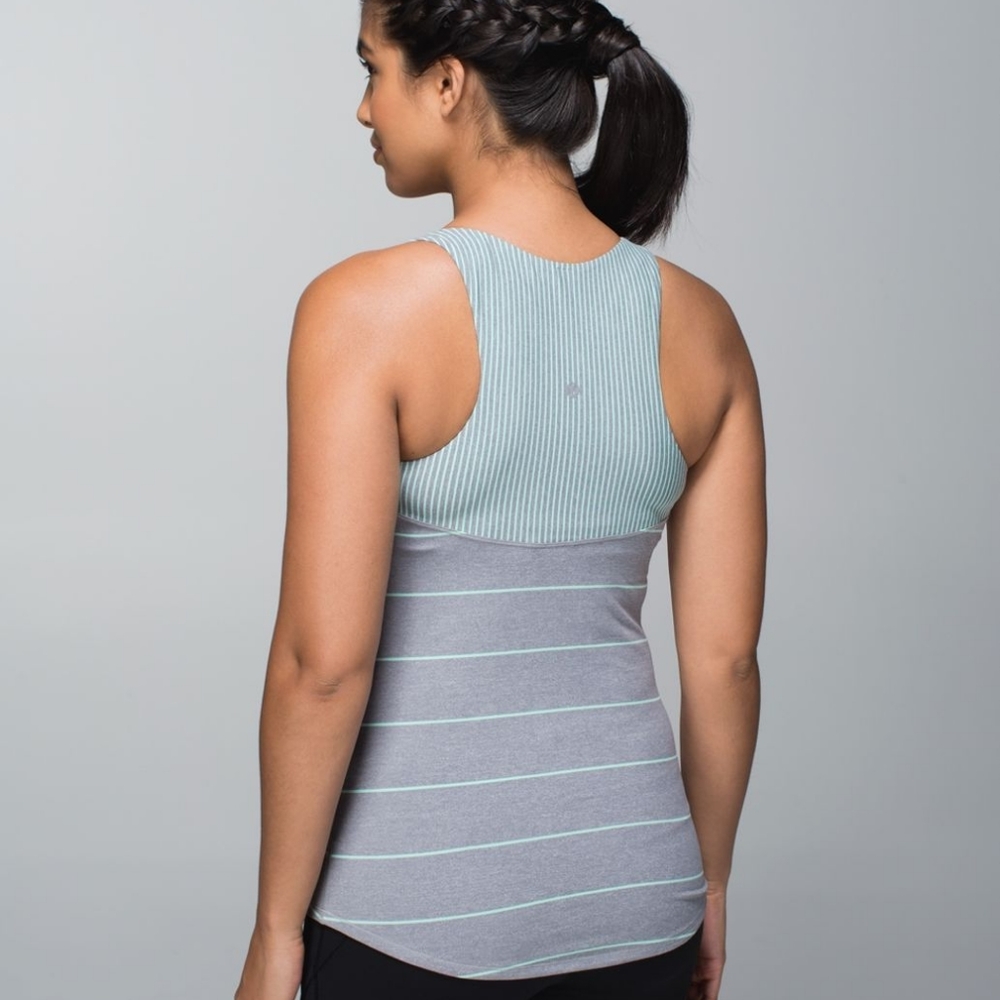 Lululemon Run: First Base Tank - Picture 2 of 9